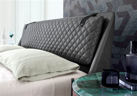 Modern Luxury Double Bed In Leather Model Chelsea Berto