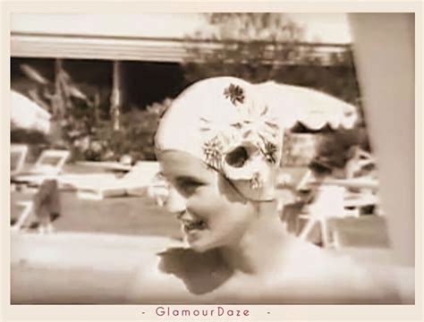 This swim cap is suitable for use in the shower too. vintage swim caps