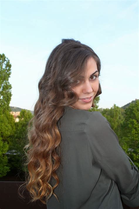 Yes, it may take a little longer, but especially for wavy hair it really is the best thing. Fiocco Bianco: How get wavy hair with Denman brushes