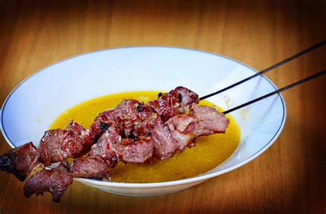 Sekarang kamu gak perlu bingung lagi deh. Resep Sate Klatak yang Mudah, Praktis dan Sederhana