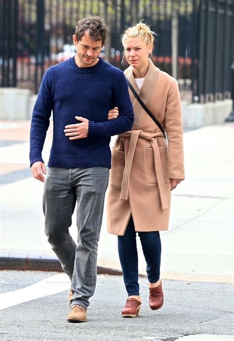 Claire Danes And Her Husband Hugh Dancy Out In New York 04252017