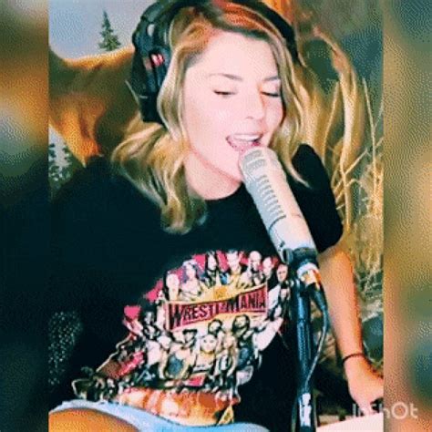 Grace Helbig Pussy Slip Fappenist
