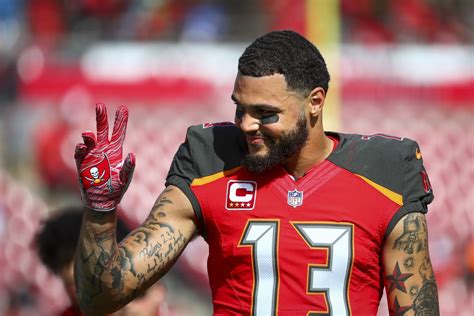 Buccaneers Mike Evans Continues To Make Positive Impact Off The Field