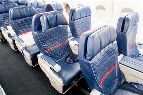 The seat, which delta said it designed with recaro and factorydesign, will be introduced on delta's first airbus a321neo, which it expects to be while international business class seats vary greatly between airlines and planes, domestic first class seats tend to be more homogeneous, usually. Delta Boeing 757 First Class Seats