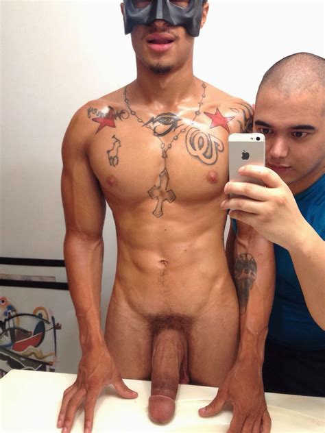 Hombres Desnudos Con Penes Grandes Telegraph