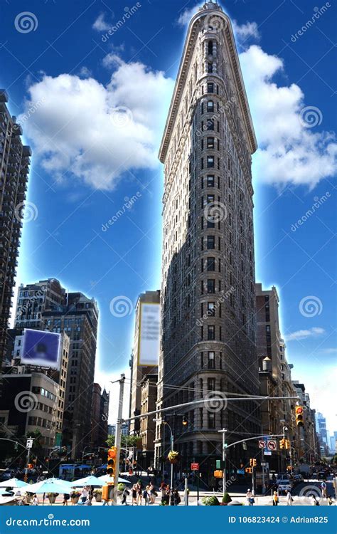De Strijkijzerbouw Beroemde Wolkenkrabber De Stad In Van Manhattan Van