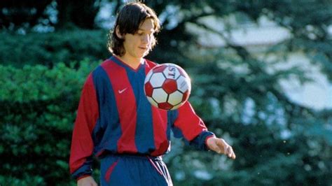 Hoy Se Cumplen 21 Años De La Llegada De Lionel Messi A Barcelona