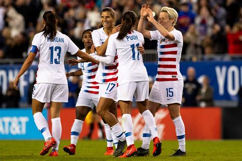 24, us women's team players to stop kneeling during anthem yahoo news, july 21, uswnt, other soccer teams kneel before olympic openers to protest racism Best Soccer Team In The World 2021 | Christmas Day 2020