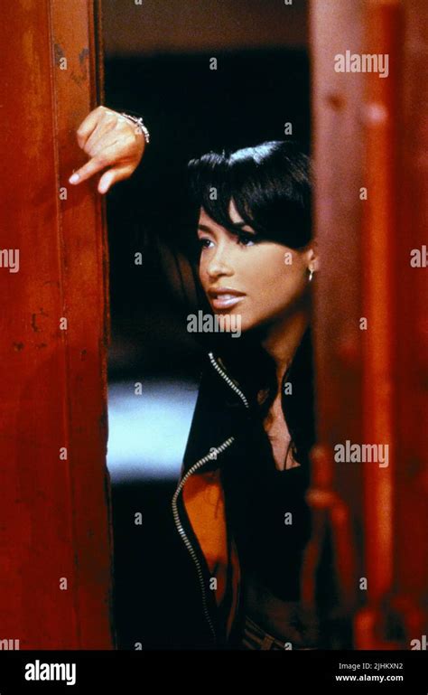 Romeo Die Aaliyah 2000 ©warner Hi Res Stock Photography And Images Alamy