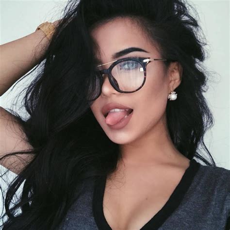 pinterest nandeezy † girls with glasses cute glasses fashion eye