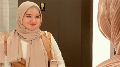 Apa Itu Hijab Plisket Hijab Ala Mahasiswa Yang Kini Sedang Tren Beda