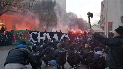 Последние твиты от lechia gdańsk sa (@lechiagdansksa). Lechia Gdańsk Hooligans (30.10.2016) - YouTube