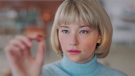 In The Psychological Thriller Swallow Haley Bennett Finds Her