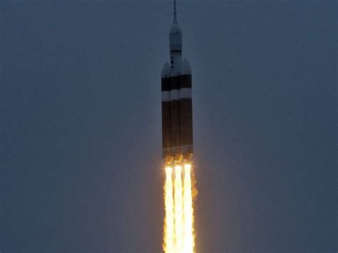 Stunning Photos Of Nasas Orion From Launch To Splashdown