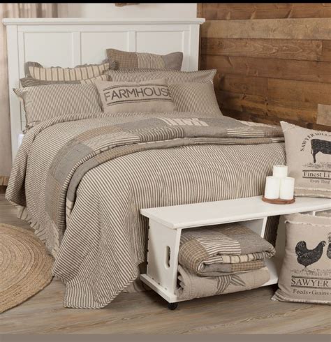 Pin By Deanna Thomas On Decorating And Ideas Farmhouse Bedding