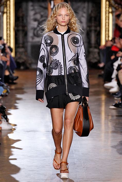 Coleção Stella Mccartney Paris Verão 2016 Rtw Foto 32