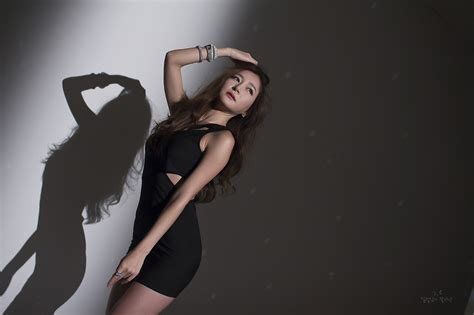 Han Ji Eun Sexy Black Mini Dress Korean Models Photos Gallery