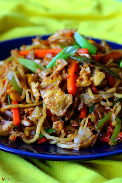 Egg Chow Mein Egg Noodles Dim Chau Spicy World Simple And Easy