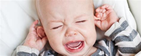Wat als je kind een oorontsteking heeft? | mamabaas.be
