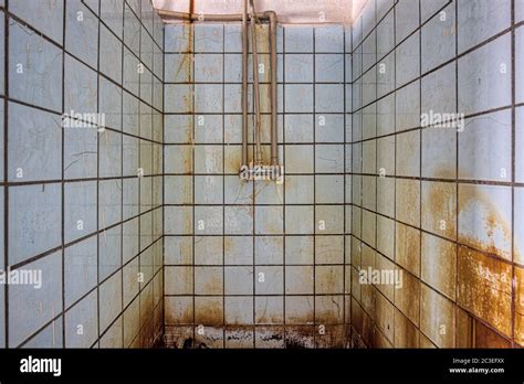 Dirty Shower High Resolution Stock Photography And Images Alamy
