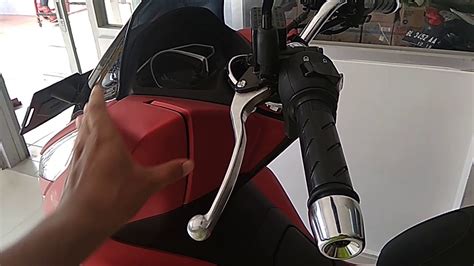 Berikut adalah seluruh varian dan warna dari motor honda pcx. Honda New PCX 150 CBS RED - YouTube