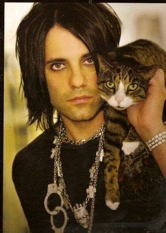 Help us build our profile of criss angel! Welcome To Simply Cheska's Blog...: Criss Angel: Man or ...