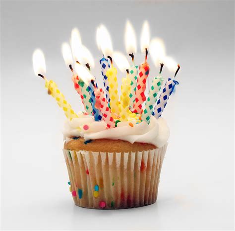 Mi cuñada canta y baila. 910: Si hoy es mi cumpleaños