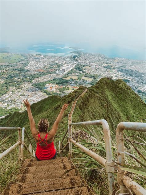 To disparage or criticize someone, usually in terms of manner or dress. The Best Hike in Hawaii... Is it worth hiking the Stairway ...