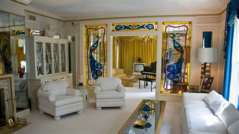 A Look Inside Graceland Elvis Amazing Estate Elvis Pr