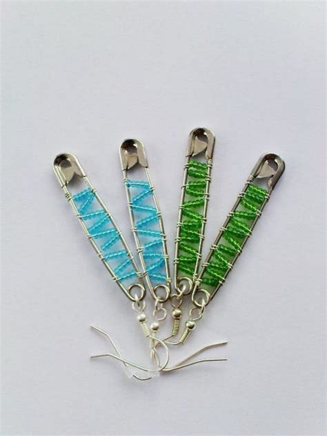 10 Make Your Own Diy Safety Pin Jewelry Ideas Safety Pin Jewelry