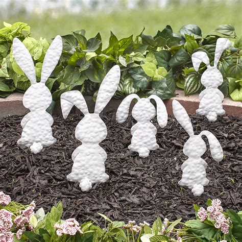 Decorative Metal Bunny Garden Stakes For Easter And Spring Decoration