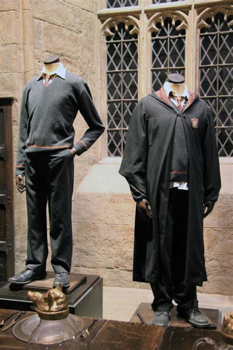 How To Create A Hogwarts Student Uniform Costume For Halloween