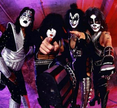 Pin By Mighty Mark On Kiss Rocks Kiss Pictures Rock Bands Kiss