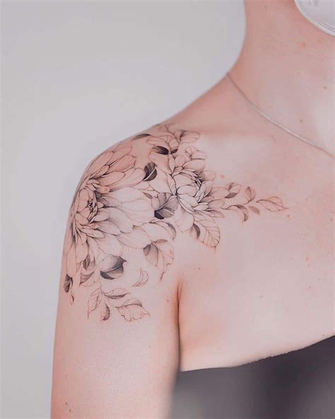 Detailed And Romantic Soft Ink Shoulder Tattoo Shoulder Tattoos For Women Feminine Shoulder