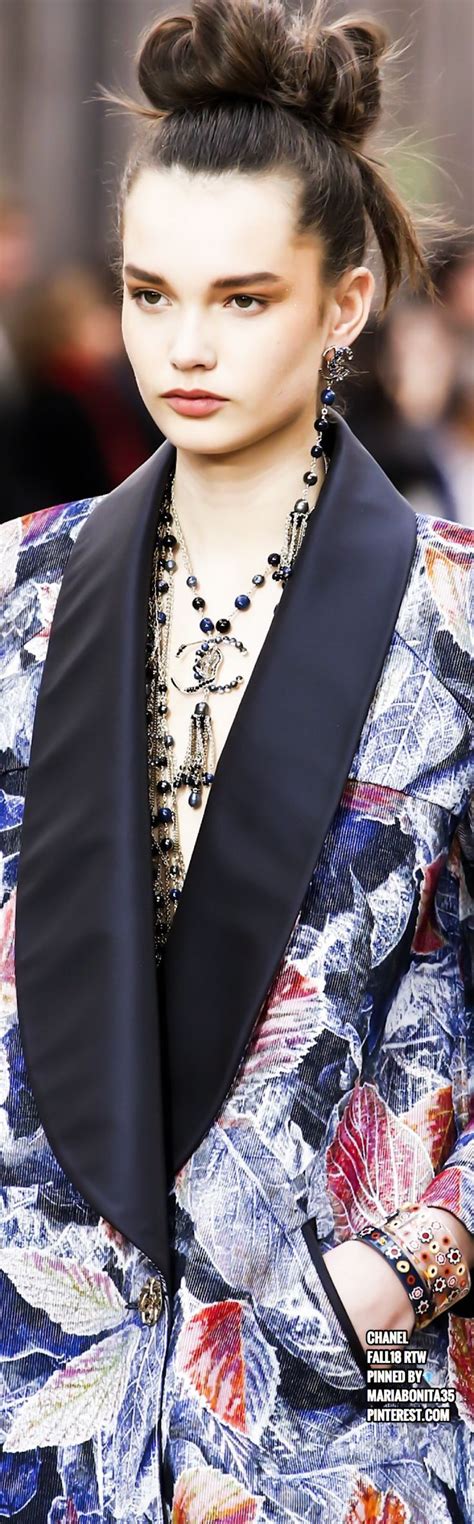 Chanel Fall18 Details Fashion Chanel Collection Chanel Fashion