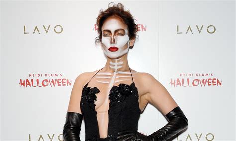 13 Jennifer Lopez Halloween Costume Ideas That Dont Suck