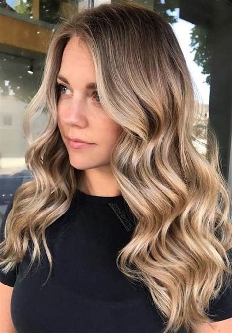 15 Chicest Blonde Wavy Hairstyles For Women Hairstylecamp