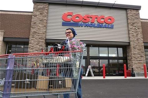 I go into my strategy and explaining what. Costco moving from AmEx to Visa; here's what you need to know - mlive.com