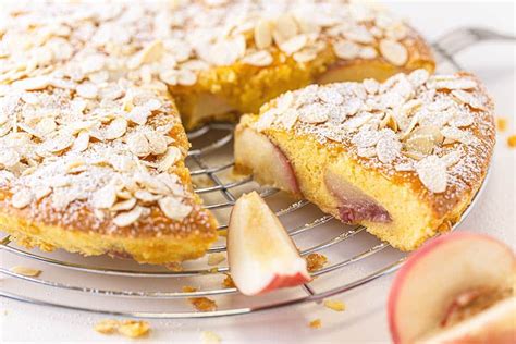 Heute habe ich mich, nach einem langen, schweren und vor allem erfolglosen kampf offiziell von… Pfirsich Marzipan Kuchen - kostenloses Rezept mit Foto ...