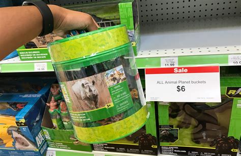 Animal Planet At Toys R Us Toywalls