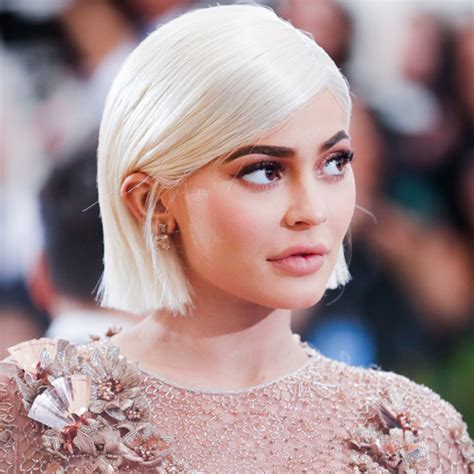What It Really Costs To Go Under The Knife To Look Like Kylie Jenner