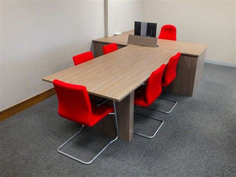 Office Meeting And Conference Room Tables