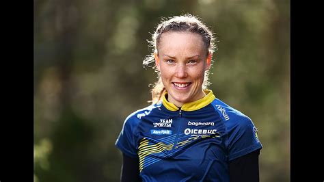 Tove alexandersson befäster positionen som världens bästa orienterare, både i skogen och på snö. Tove Alexandersson är ambassadör för Rosa Bandet-loppet ...