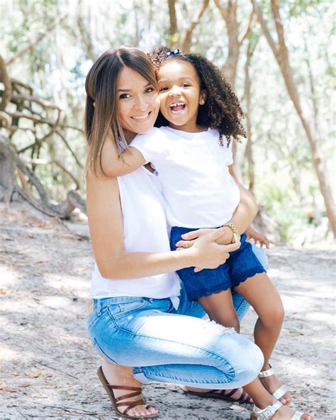 Mother Daughter Photo Shoot Mother Daughter Poses For Lifestyle