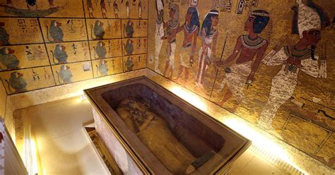 All Eyes On King Tuts Tomb In Search For Ancient Egypts Lost Queen