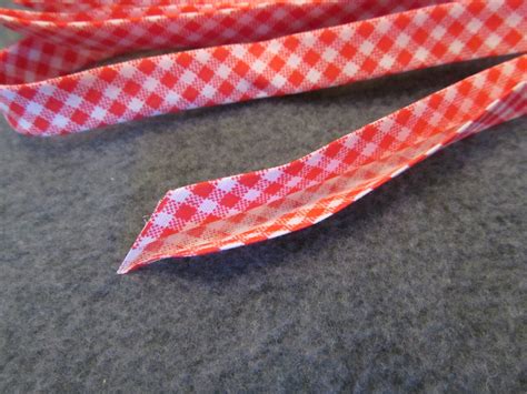 5 Of The Best Ways How To Sew Single Fold Bias Tape Quickly