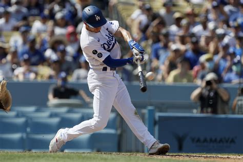 Trea Turner wins NL batting title, Dodgers beat Brewers 10-3 | AP News