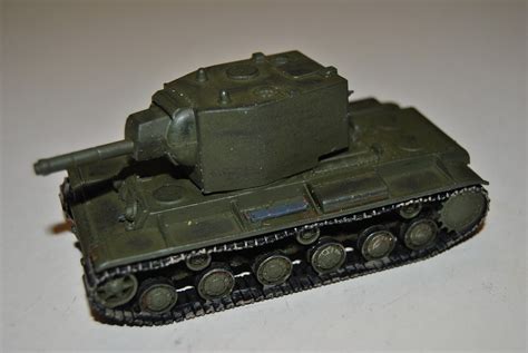 Kv1 Mod 1940 And Kv2 Soviet Tank 2 Snap Plastic Model Military Kit
