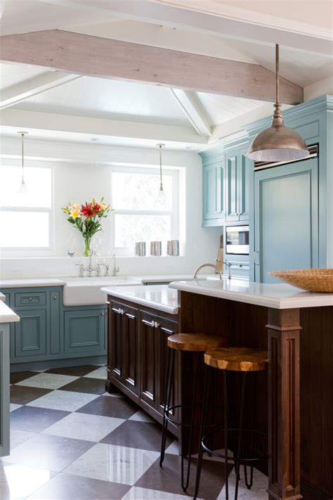Shop our online selection of ready to assemble cabinets and use our customize your cabinets even further with lily ann's leading accent glaze options. Franklin Hills - Traditional - Kitchen - Los Angeles - by ...