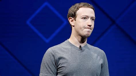 Mark Zuckerberg Perdió La Mitad De Su Fortuna Y Ya No Está Entre Las 10